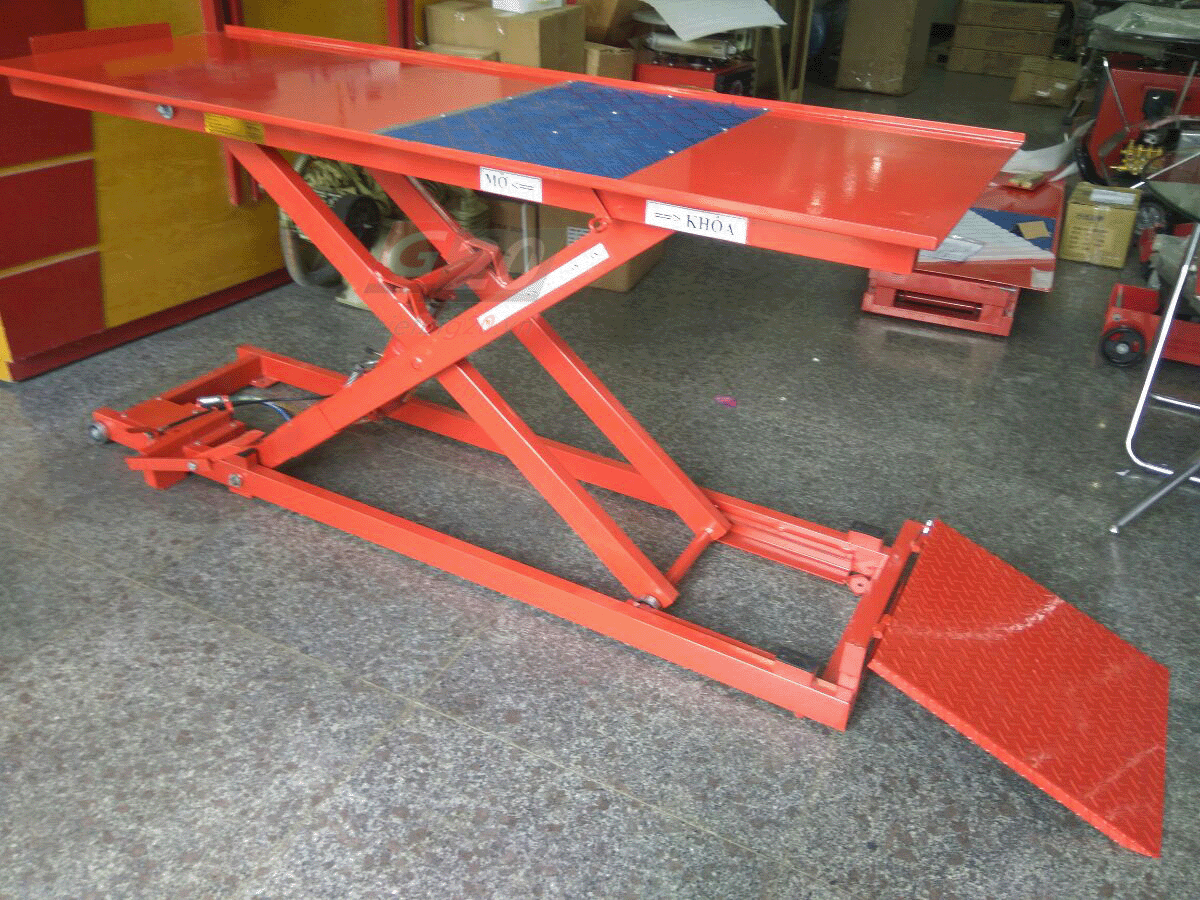 Bàn Nâng Xe Máy Đạp Chân , Đặt nổi nền ( Bàn nâng cơ)