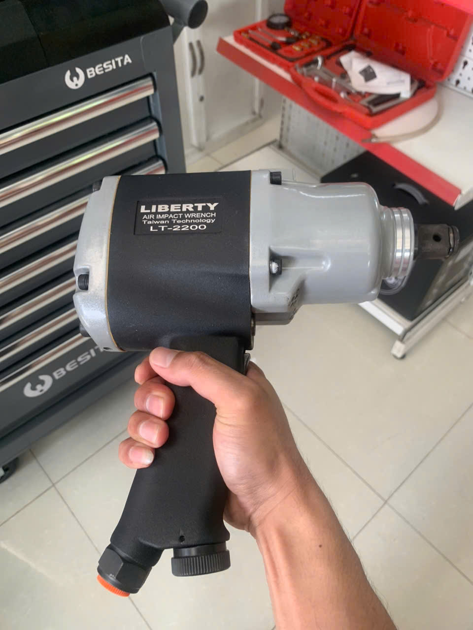 Súng Xiết Bulong Khí Nén 3/4″ Liberty LT-2200P